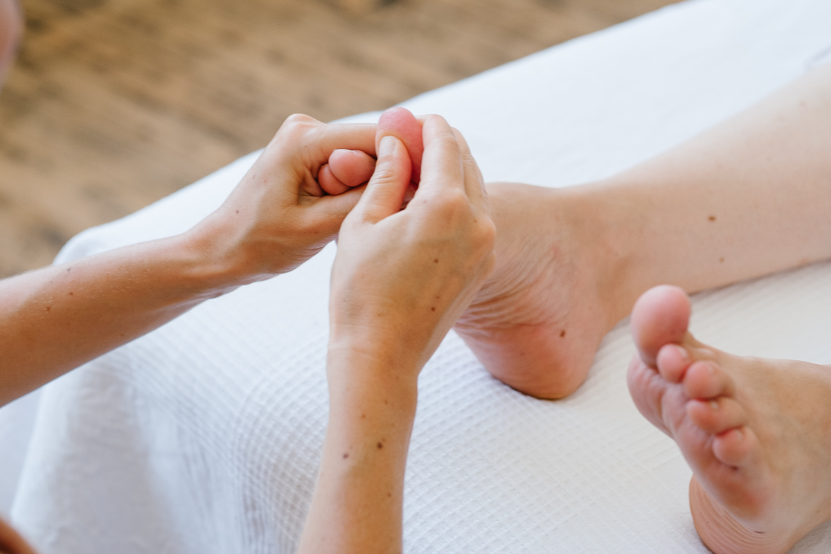 what-is-reflexology-02.jpg