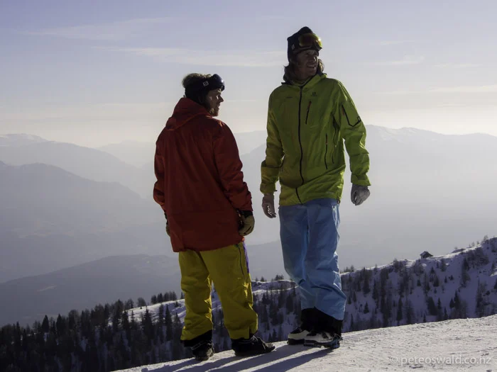 Paul de Groot, winner of the Ski Men’s division and Bart Verbeek, one of the founders of Poerderbaas, in the morning sun before day 1 of competition