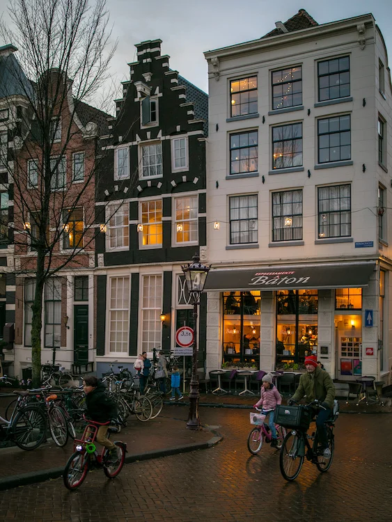 LilyWanderlust_AmsterdamWinter_2018_30.jpg