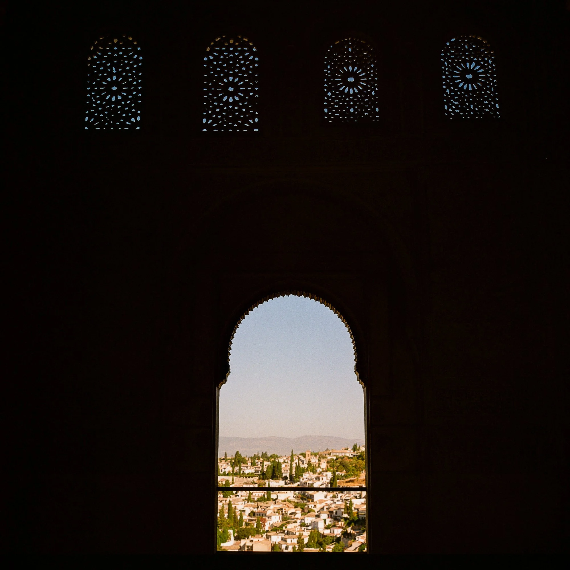 LilyWanderlust-Alhambra-Generalife-Gardens-Kodak-Gold-©LilyHeaton2024-08.jpg