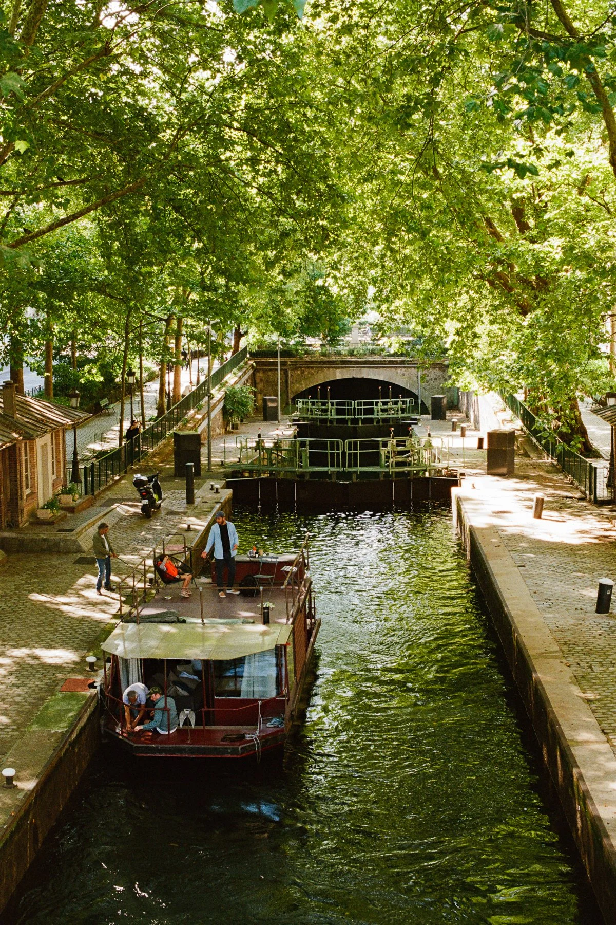 LilyWanderlust-Paris-Canal-Saint-Martin-Photowalk-KodakUltramax©Lily Heaton 2025-1.jpg