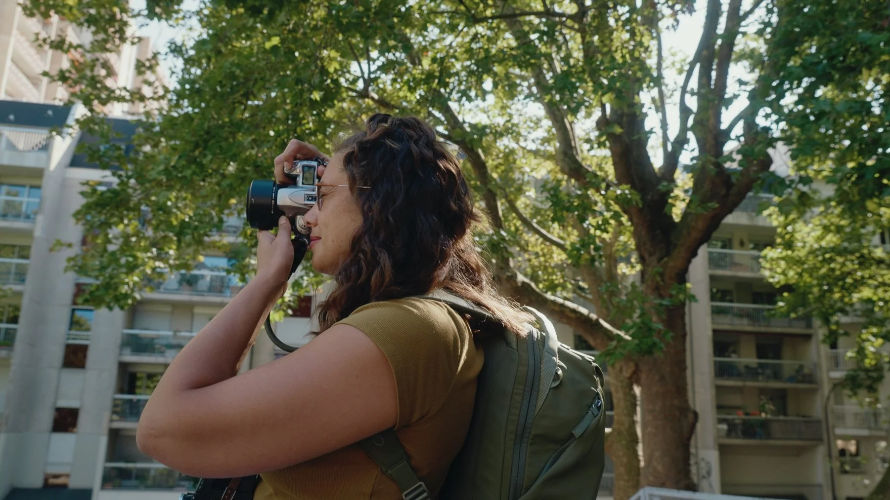 LilyWanderlust-Paris-Canal-Saint-Martin-Photowalk-©Lily Heaton 2025-06.jpg