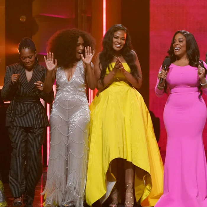 Look at all this Black Girl Magic! Regina King, Angela Bassett, Beverly Bond, Niecy Nash and Niecy Nash are glowing. (Photo Credit: Getty)