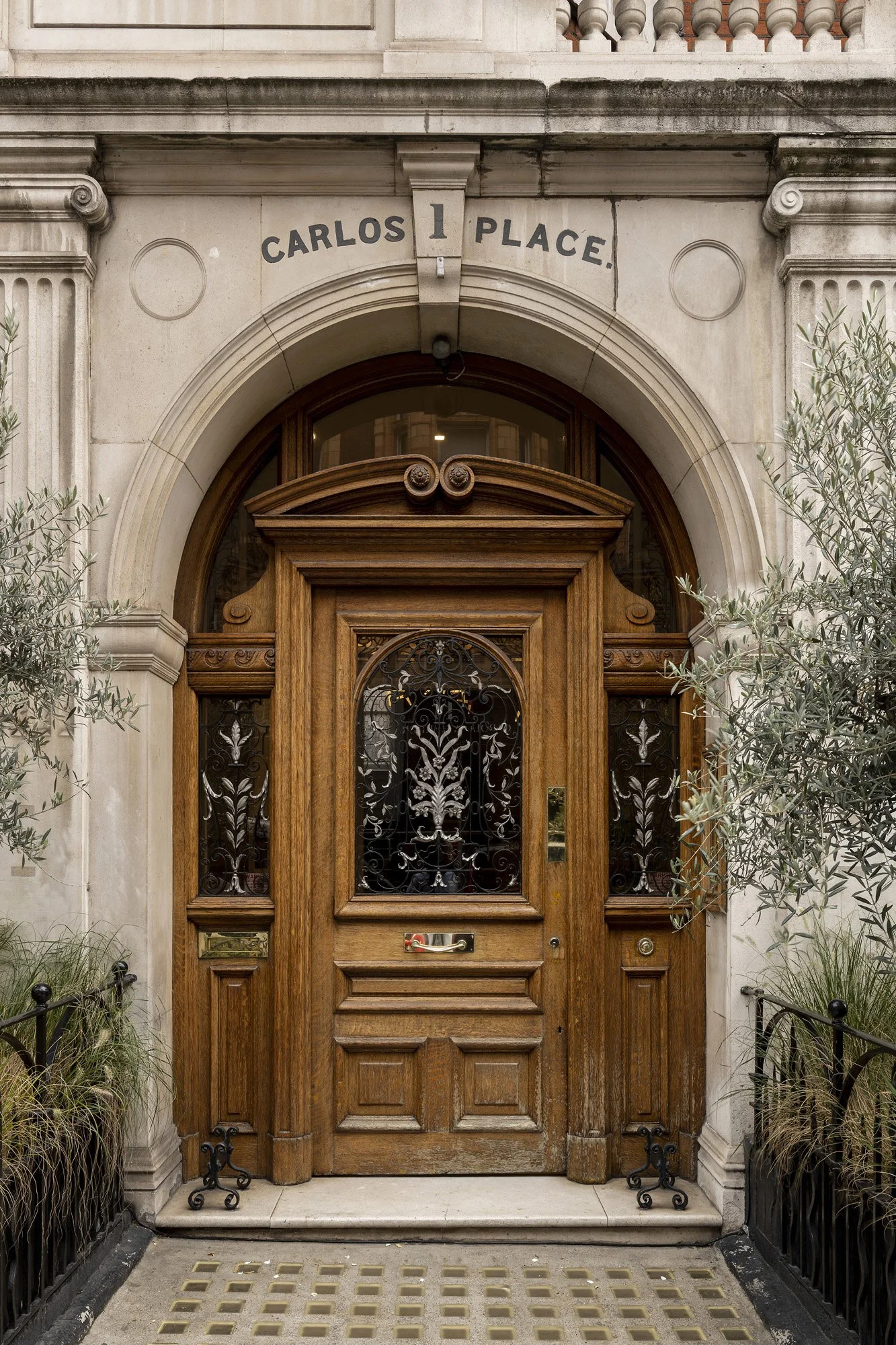 Knight Frank-Flat 1, 1 Carlos Place-24_Lo.jpg