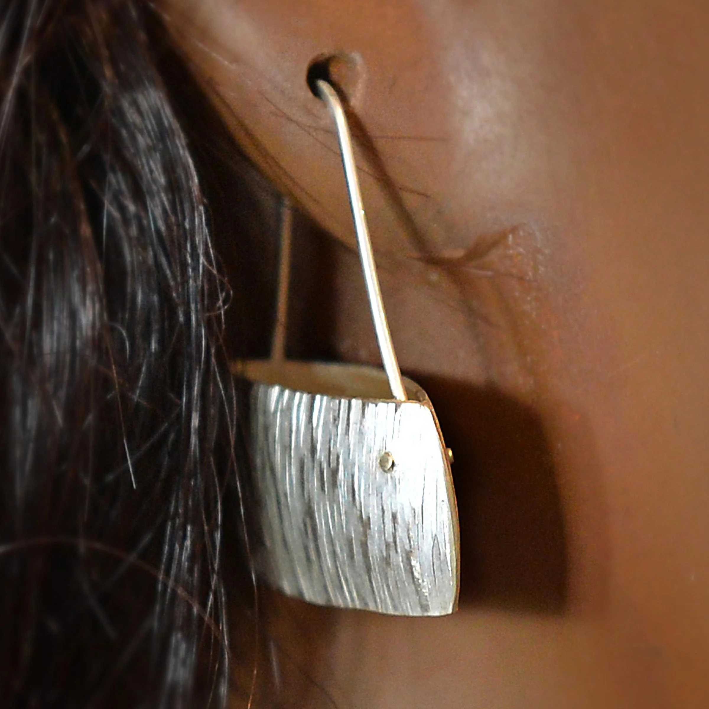 linear-3D-rect-ear_mod.2.jpg