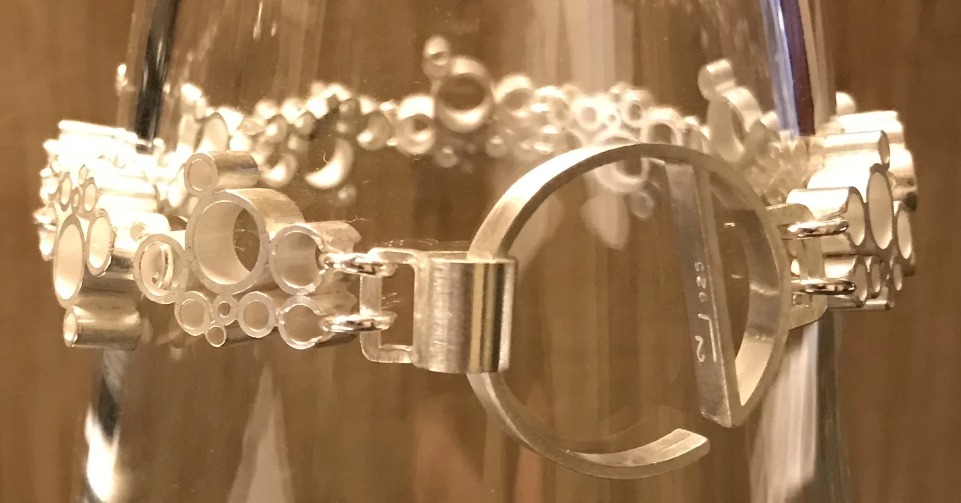 Tiny Bubbles Bracelet.jpg