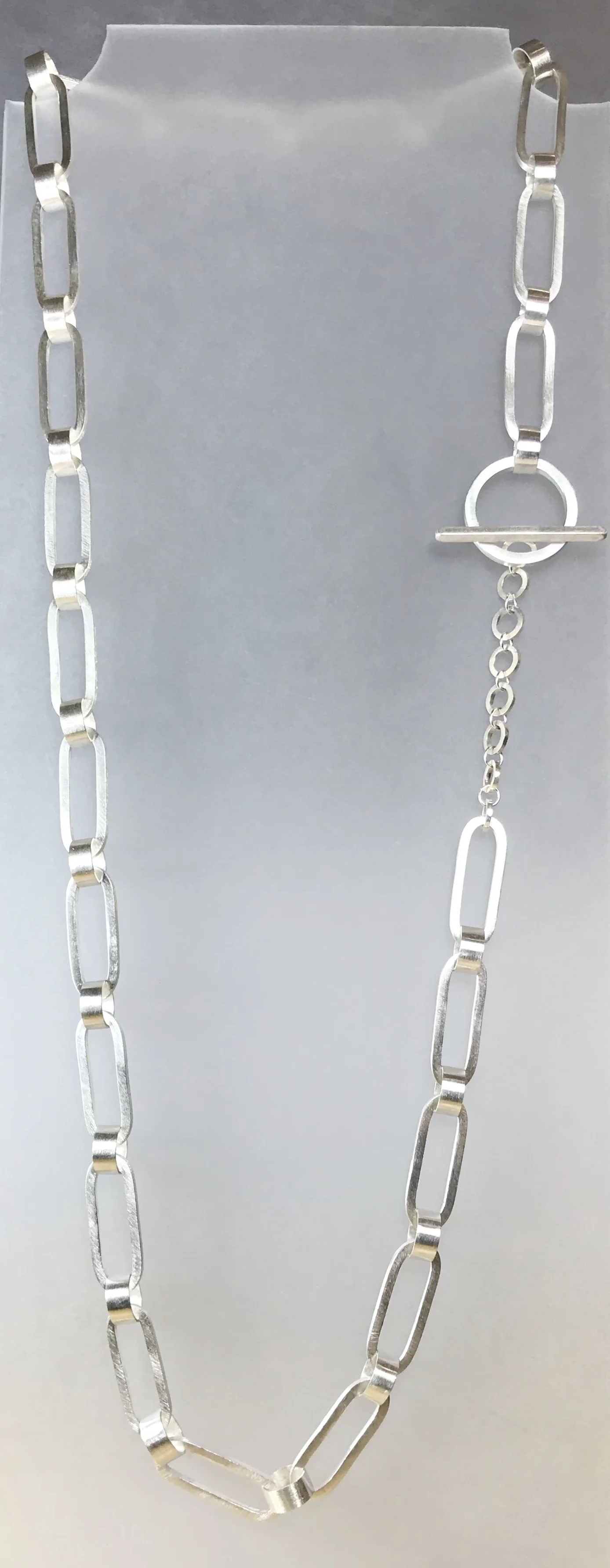 Long ‘n Round Link Necklace3.jpg
