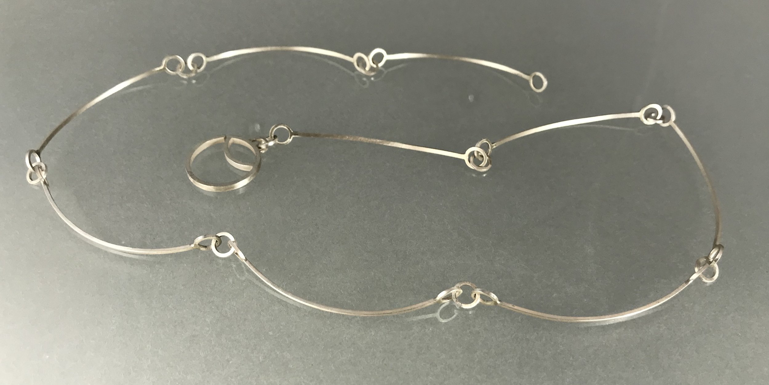 Nine Curves Necklace2.jpg
