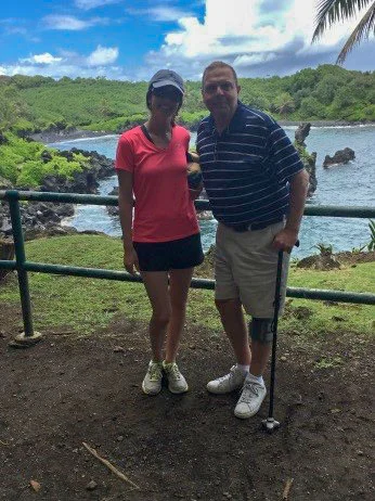 Stefanie Anderson vacationing with her parents in Maui. Checking out the black sand beaches with her dad after driving the beautiful (but treacherous) Road to Hana.
