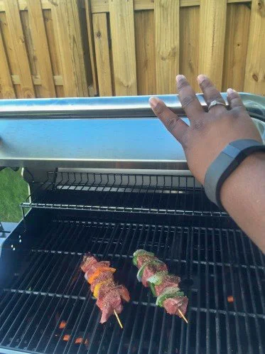 Sheila Willis No time for the gym? I try to eat better and track exercise with my @fitbit #livingabovethebar #lawyerlife @SCBAR