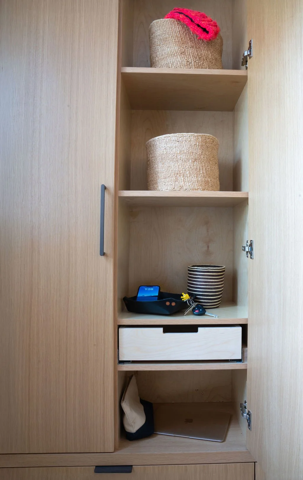 tusk-builders-remodeling-company-modern-kitchen-renovation-minneapolis-stpaul-31.jpg