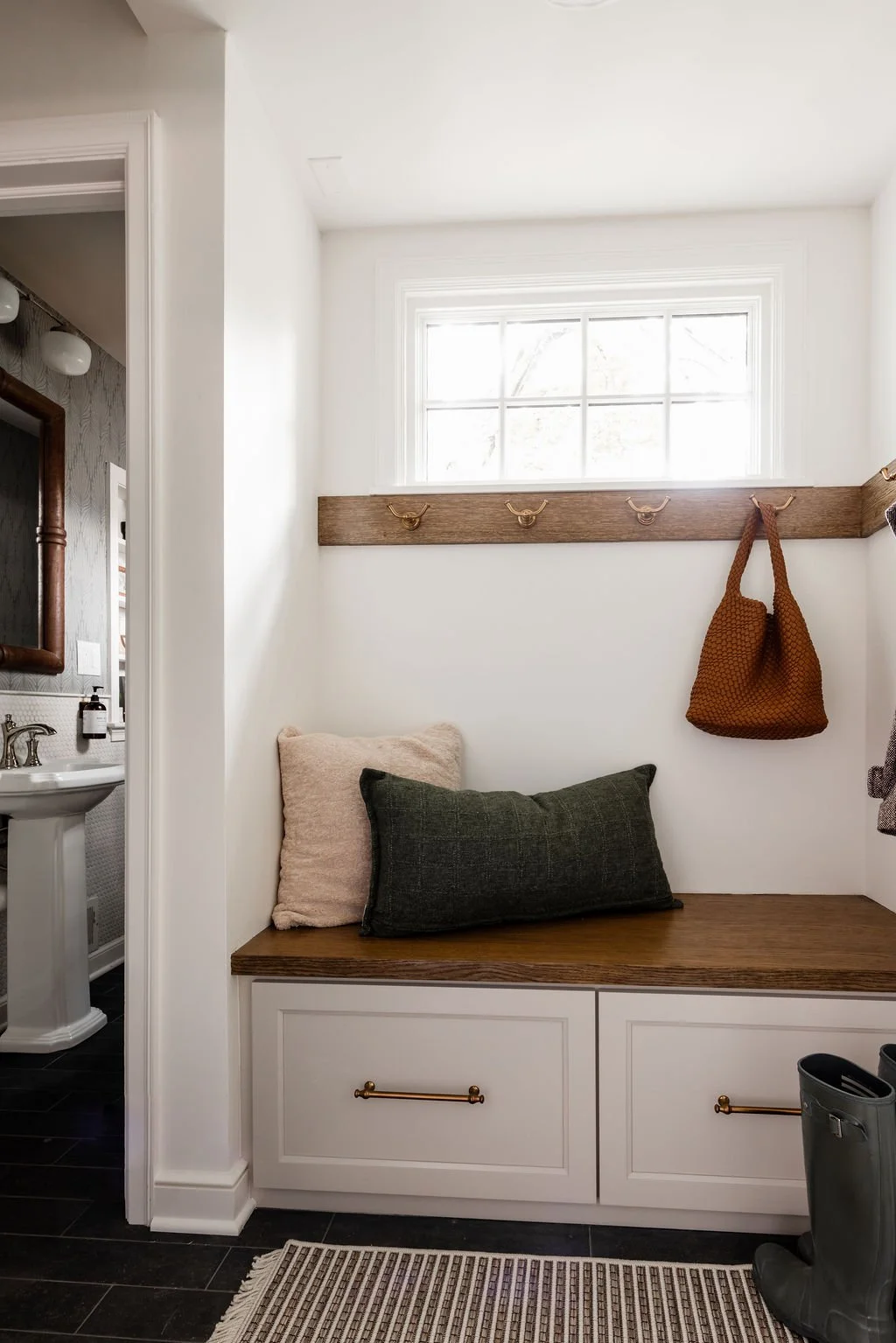 mudroom-remodel-tusk-builders-minneapolis-mn-contractor-23.jpg