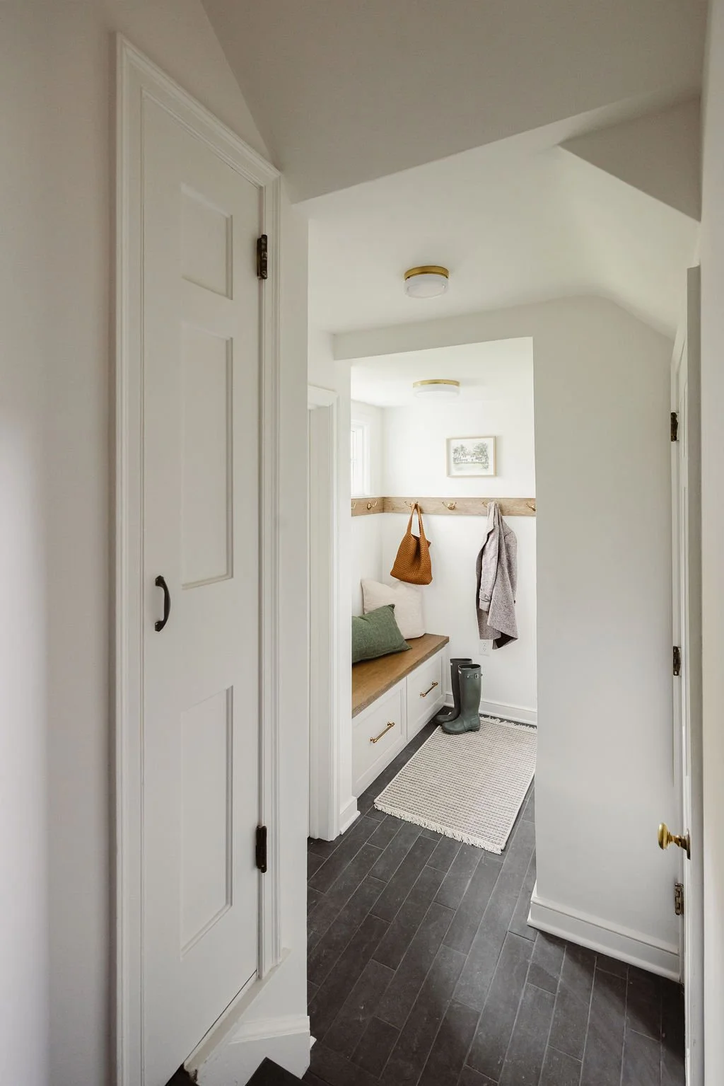 mudroom-remodel-tusk-builders-minneapolis-mn-contractor-31.jpg