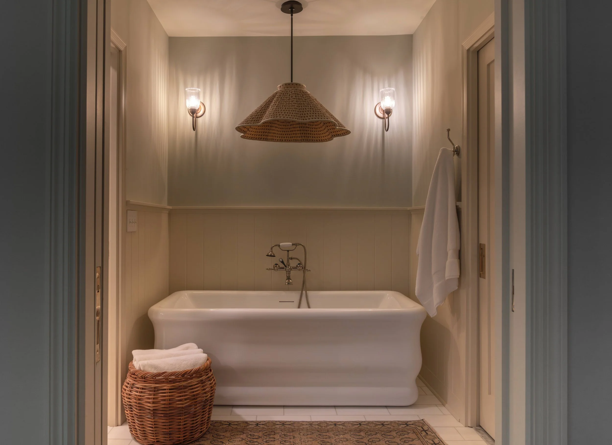 soaking-tub-luxury-bathroom-remodel-minneapolis-stpaul-mn-tusk-builders-72.jpg