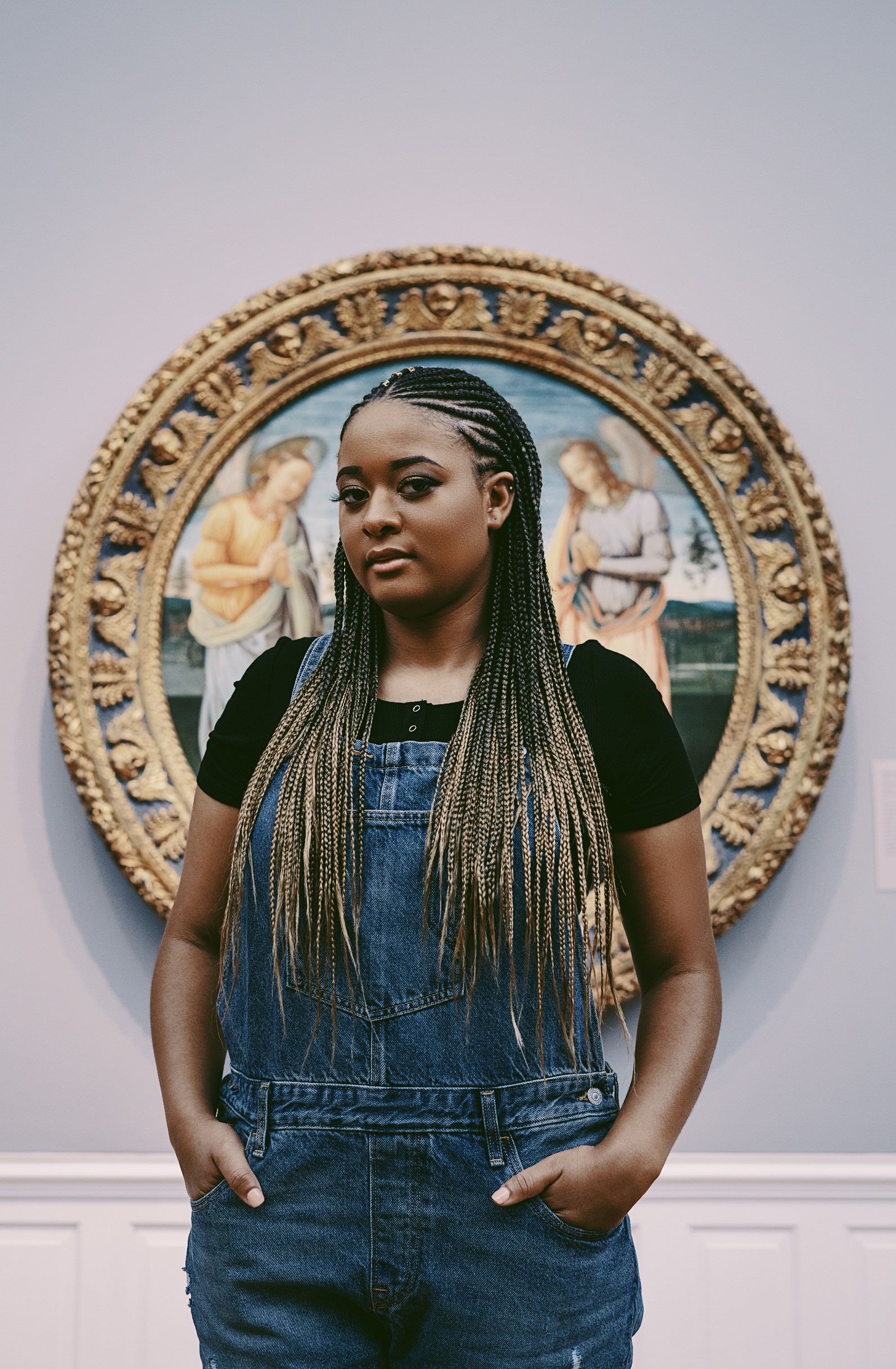 De'Naysia at the museum