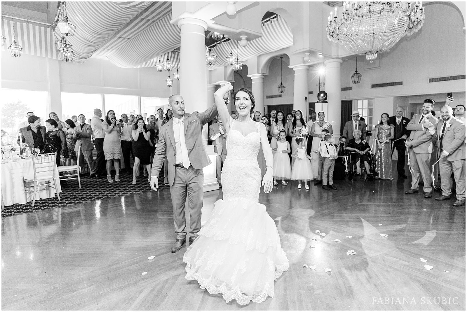 FabianaSkubic_J&M_Oceanbleu_Wedding_0110.jpg