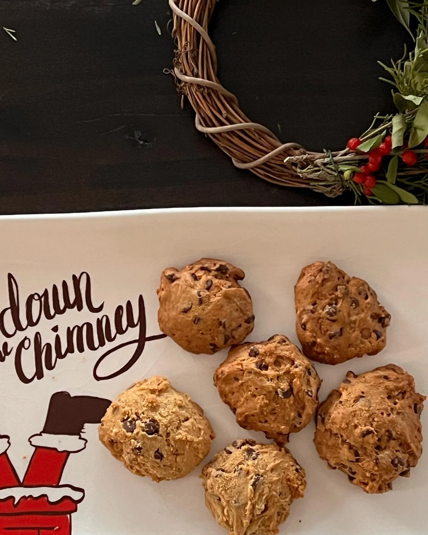 It&rsquo;s holiday cookie time! 

We love making cookies this time of year. It&rsquo;s easy to find healthier versions of your favorite flavors! 

This year we made einkorn flour chocolate chip cookies and they were delicious! 

Einkorn flour is an a