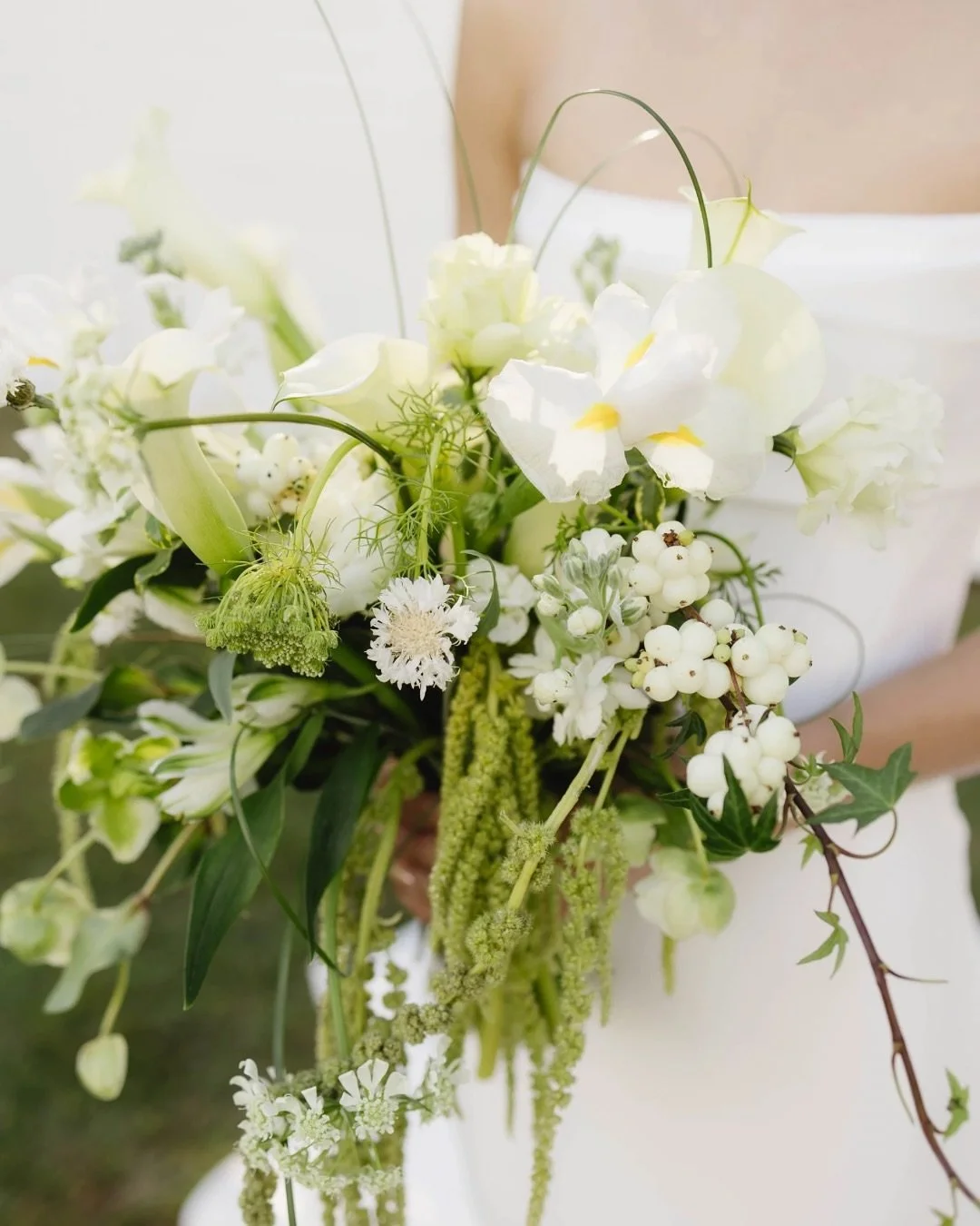 One year later and these organic, earthy, textured designs are still so beautiful 🌱

Using Amaranthus and green textures to create a natural organic feel throughout their event really tied the theme all together.

Planner | @lauren_boxwoodmanor @clt