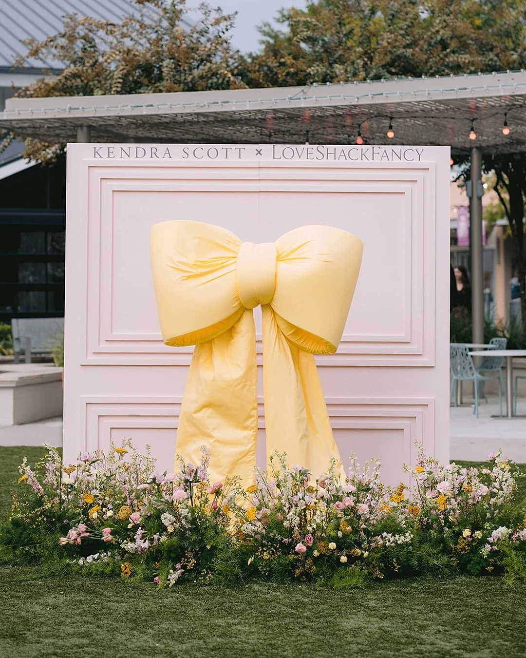 She was the moment 🎀✨

Our team created a lush garden style meadow to accent the beautiful bow for @kendrascott and @loveshackfancy product launch in The Woodlands, TX. 

Having an attention grabbing moment at any event is always the best way to mak