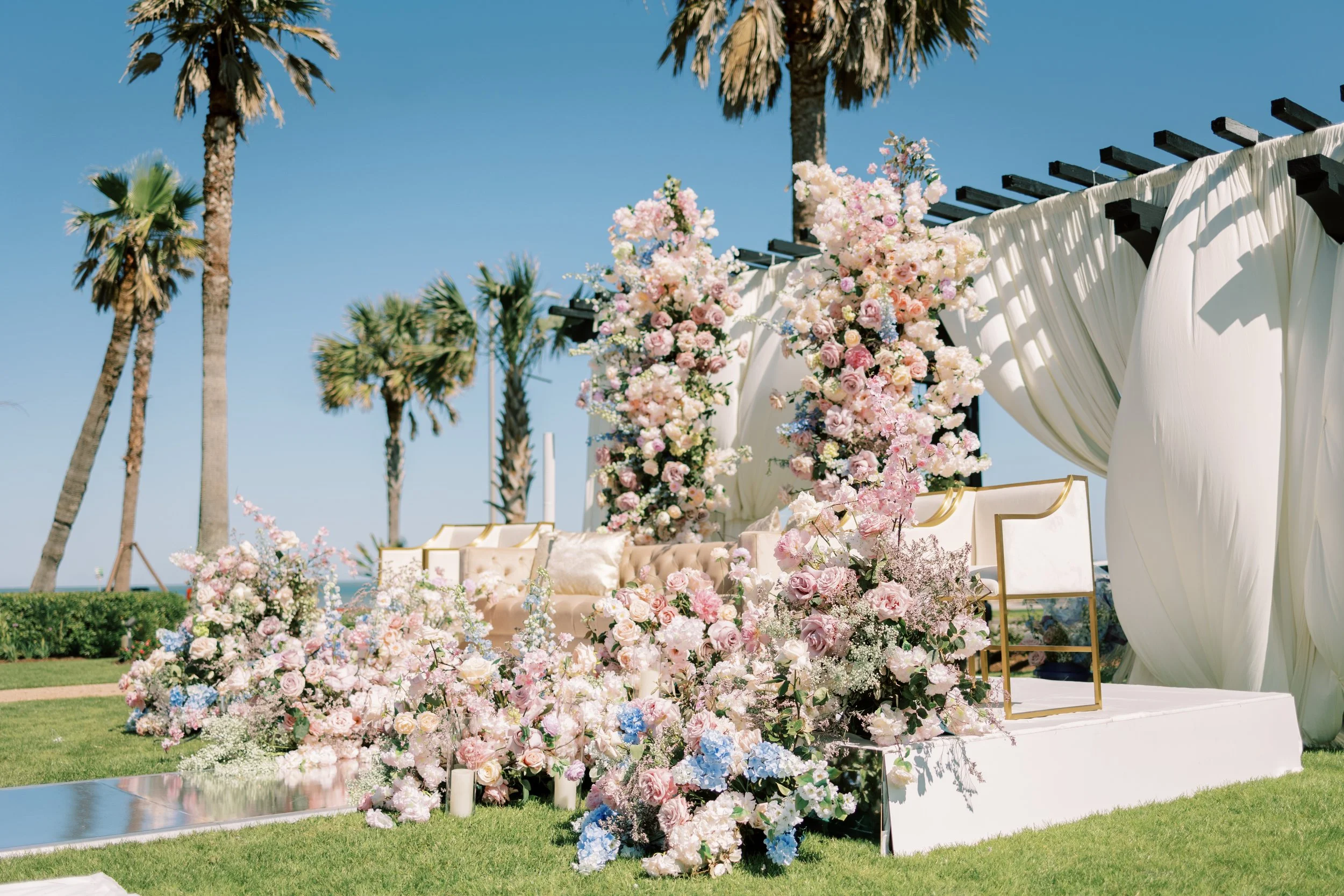 Grand Galvez wedding florist
Grand Galvez Galveston florals
Galveston wedding florist
Houston florist serving Galveston weddings