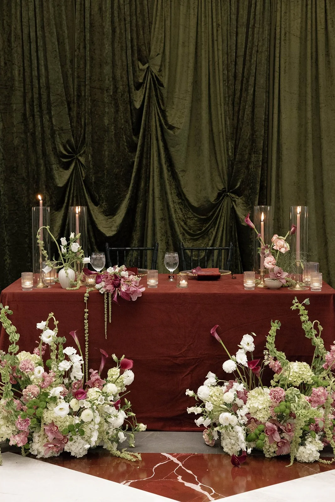 Sandlewood Manor wedding florist
Sandlewood Manor florals
Luxury Florist In Houston
Houston Wedding Florist 
Sweetheart Table Backdrop