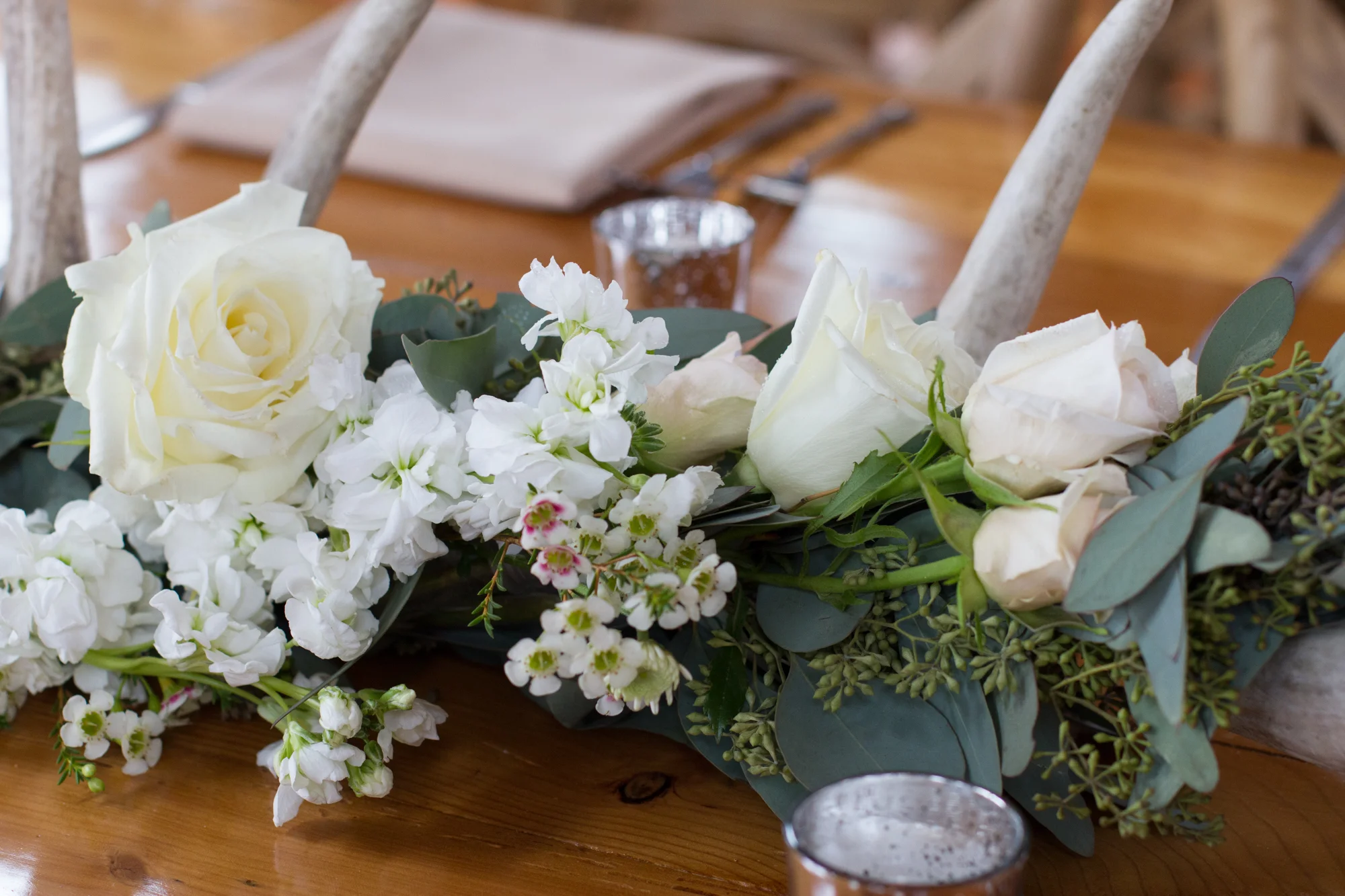table flowers antlers (1 of 1).jpg