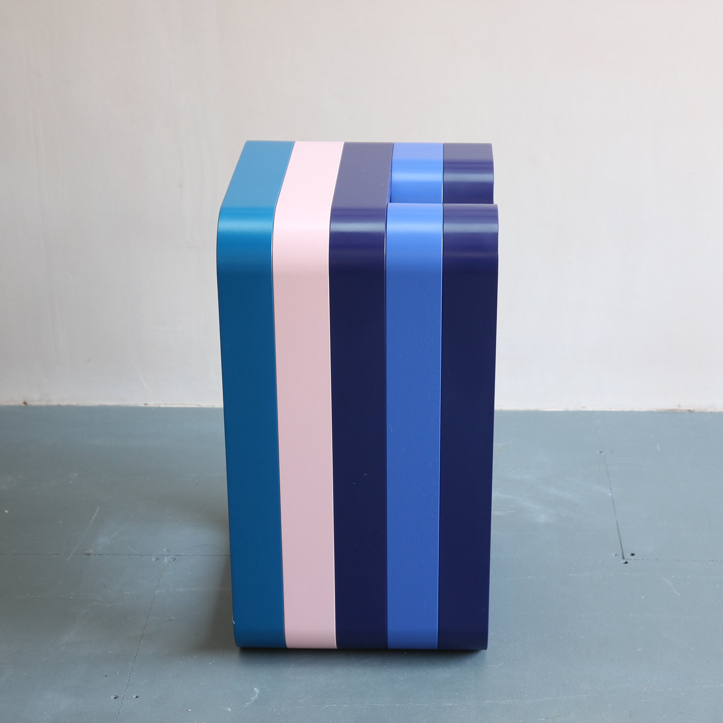 Loop Side Table (Blue)