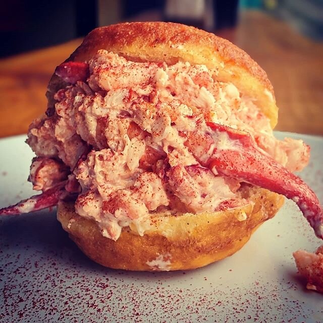 Lobster Doughie Wednesday is here!

Ordering starts at 10am!!