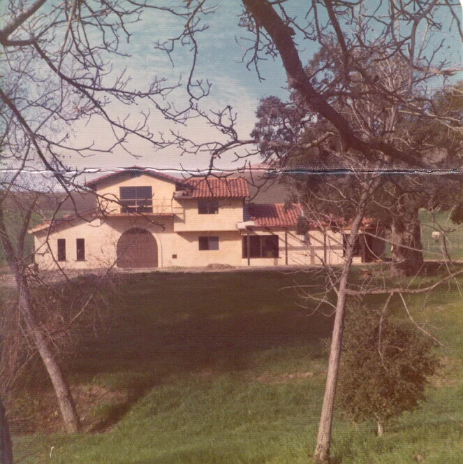 Taking Shape As the family grew with Dr. and Mrs. Herthel's youngest son, Troy, the original clinic building became dedicated wholly to the clinic, housing the first treatment rooms, ICU stalls, operating room and early imaging.