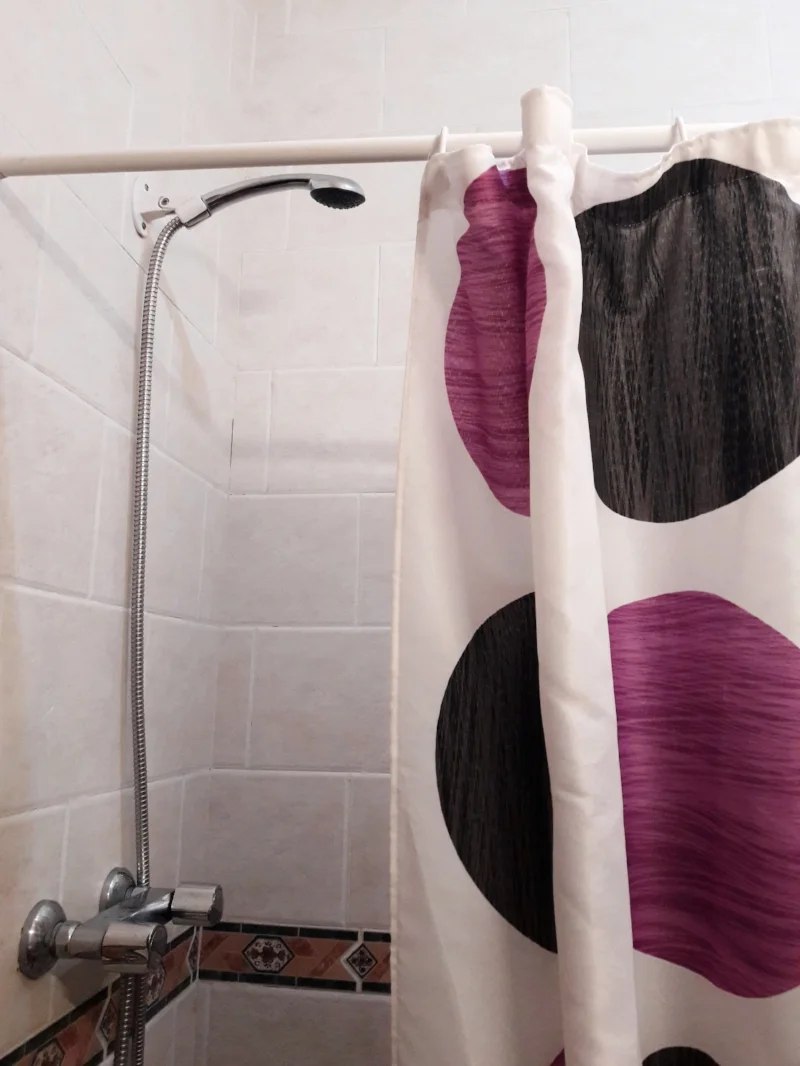 Using A Shower In Spain Sincerely Spain