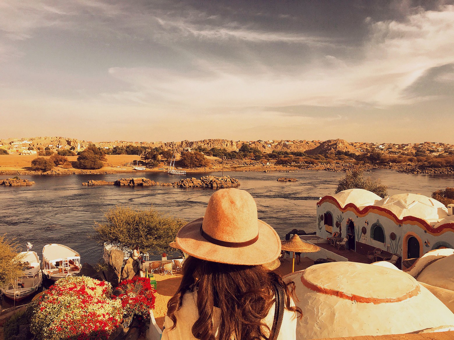 00-holding-transformative-travel.jpg