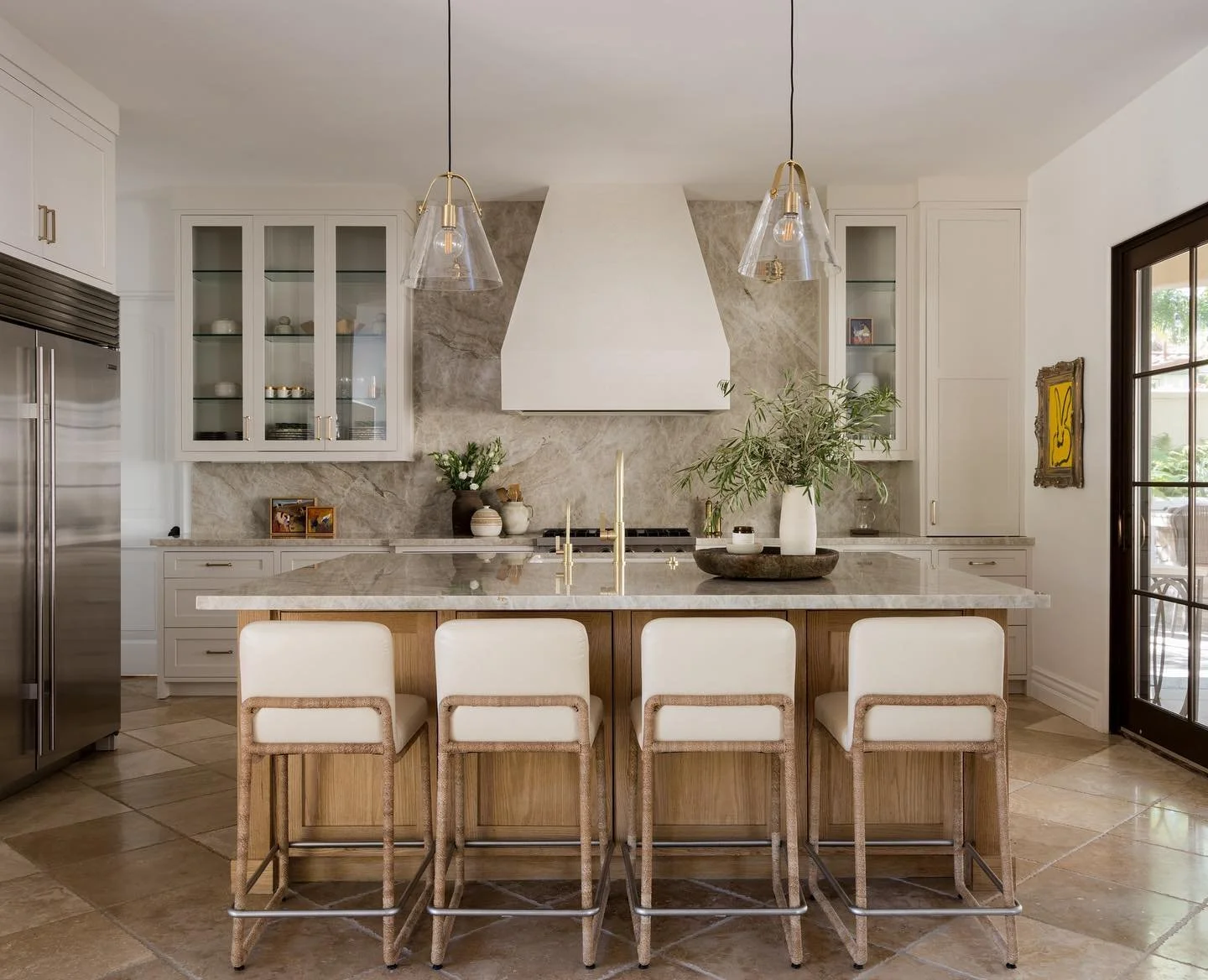 Hi friends!! 👋🏼 It&rsquo;s been too long since I&rsquo;ve been on here so I wanted to give some updates! I&rsquo;m finally getting back into the design world after relocating my business and having baby #2. We moved our family to Santa Barbara in 2