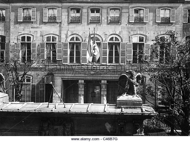 the-german-embassy-in-paris-1933-c46b7g.jpg