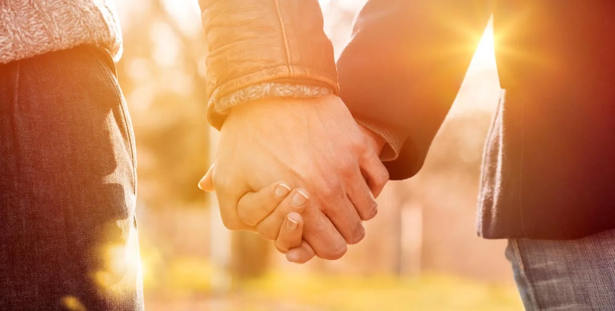 Holding-Hands-1200p.jpg