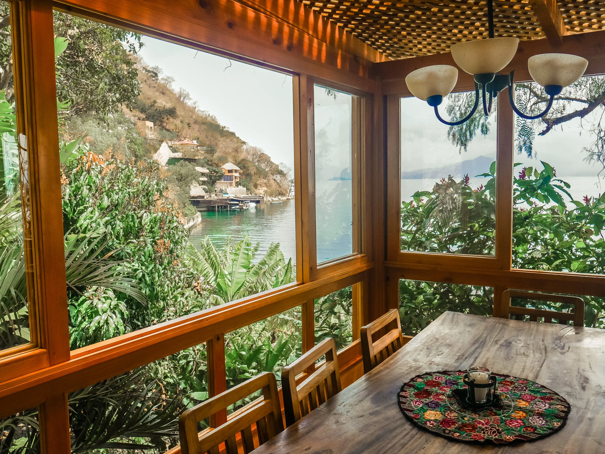 DiningRoom.jpg