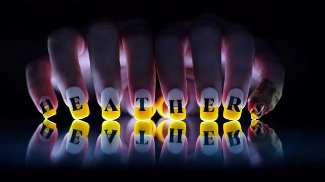 Heathers, the Teases: Nails