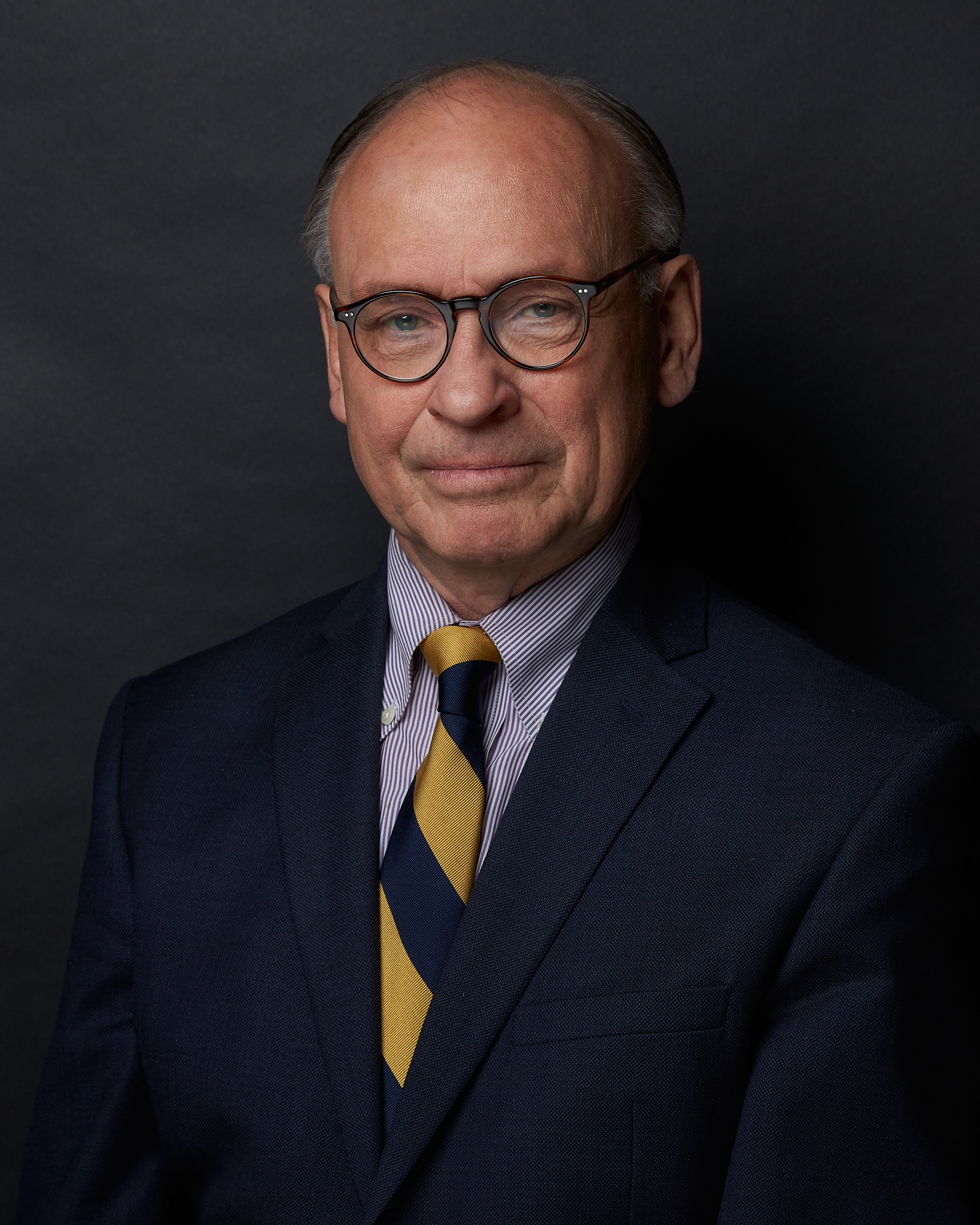20190510_CambridgeLLP_Allan_HeadshotsTO - 02.png