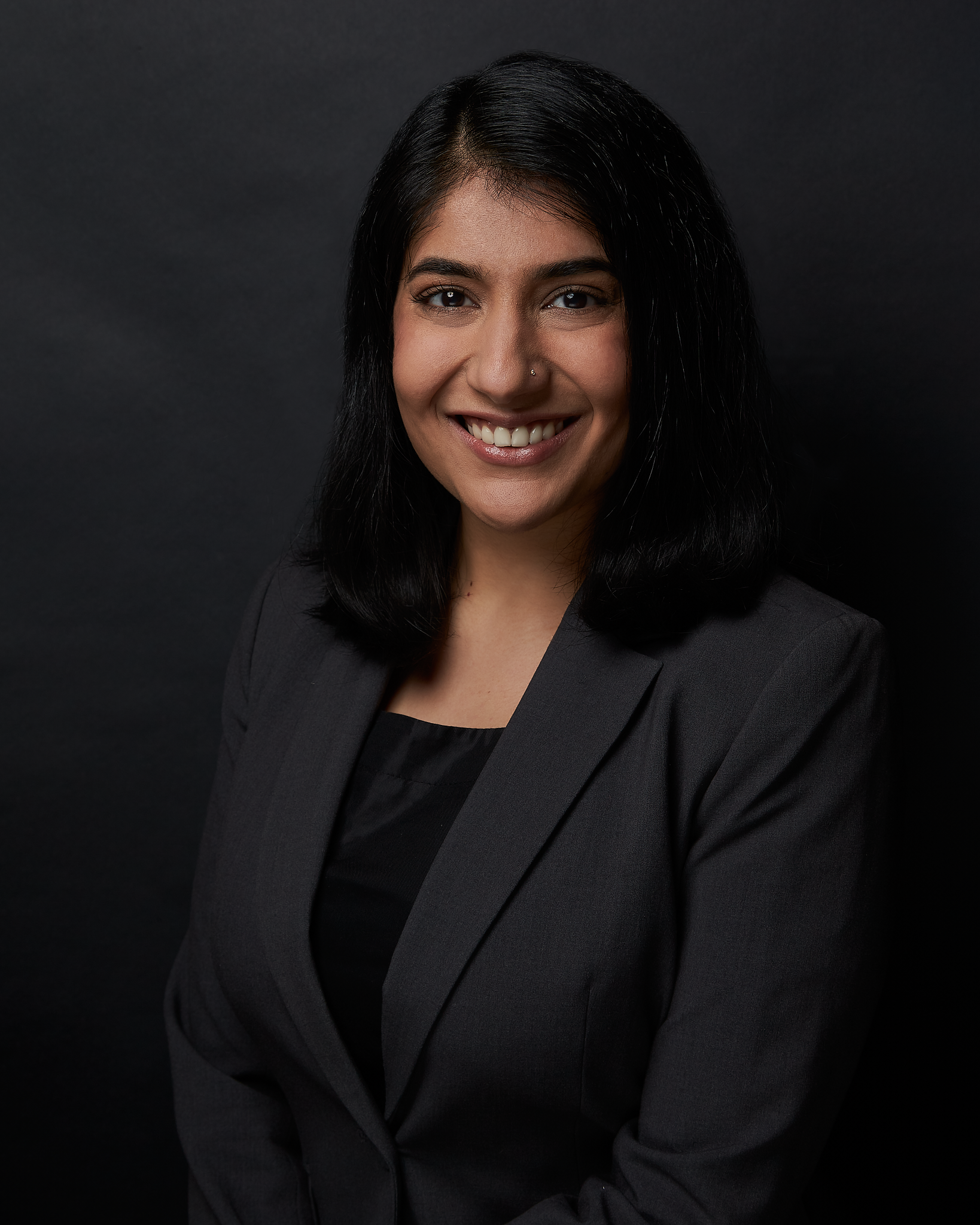 20190510_CambridgeLLP_Vibhu_HeadshotsTO - 01.png