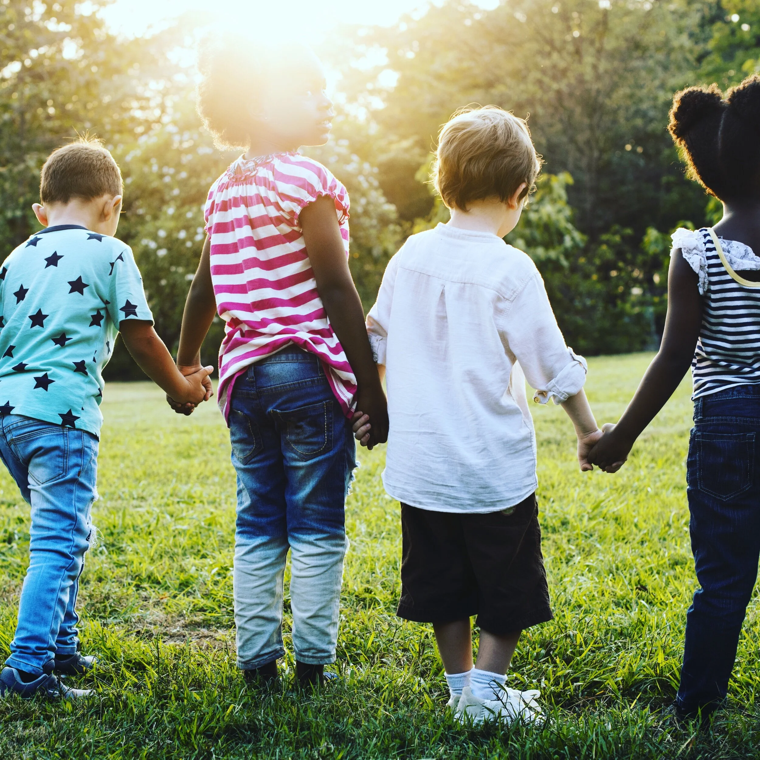 4 Ways to Strengthen Team Building Skills