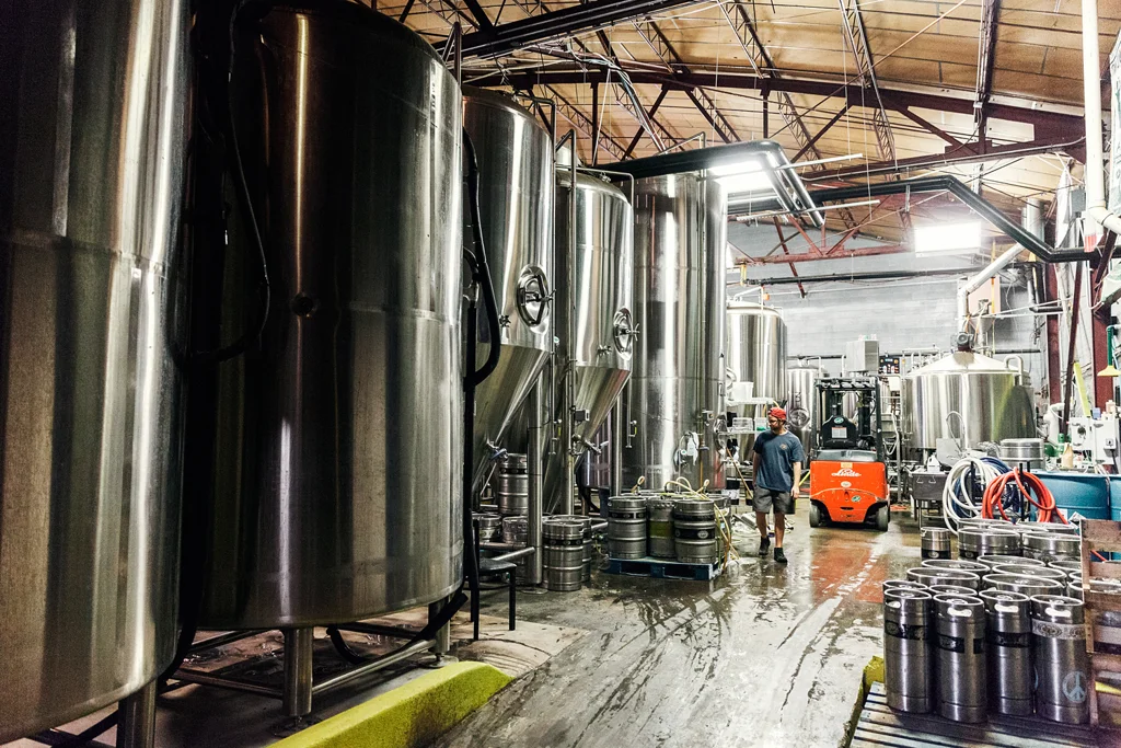 889e1c0240f9bbde-good_people_brewing_tanks.jpg