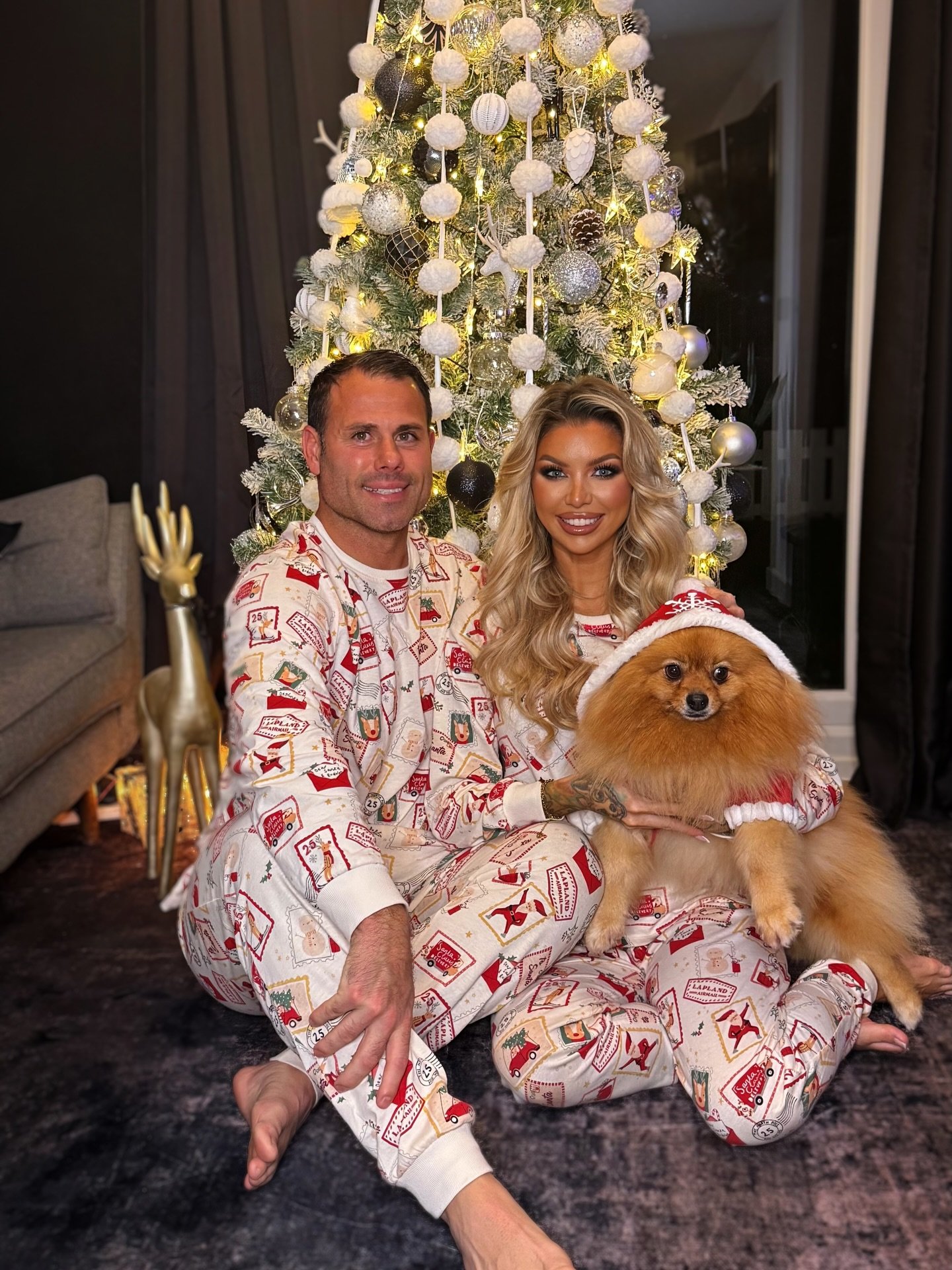 Our annual Xmas tradition completed, featuring guest pooch Bruiser 🎄🤶🏼🐶