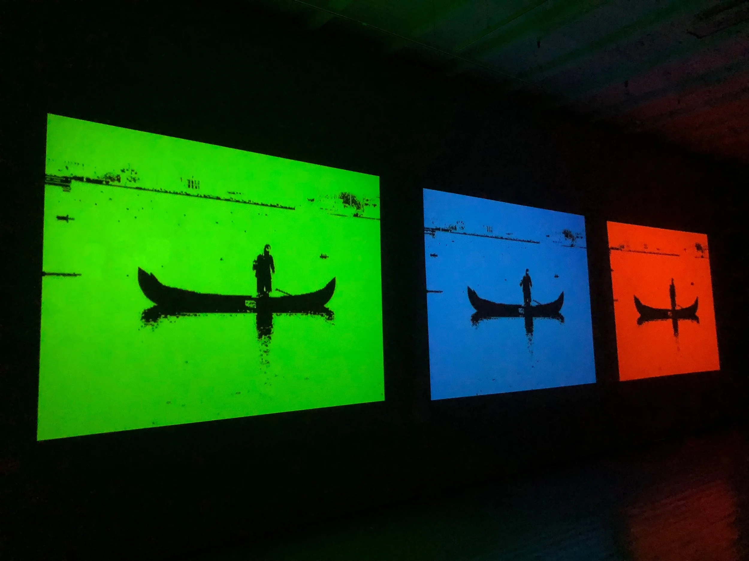  Fra  Tranquil in RGB  (2014), digital video, av Tor Jørgen van Eijk. Foto: Hilde Sørstrøm 