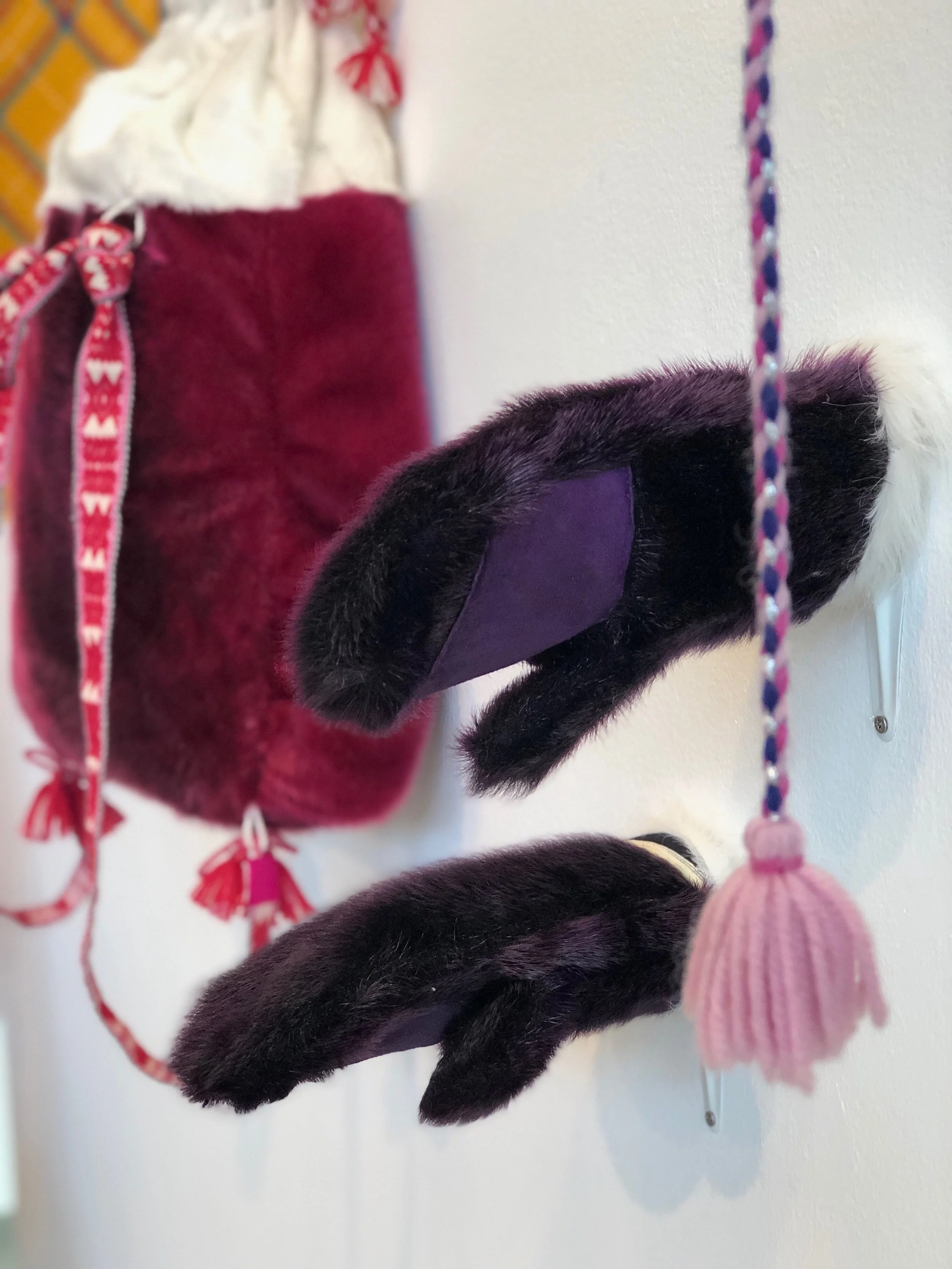  Nuorjonáhkerahpuga (2018) by Naomi Aira. In the back; Njuorjjonáhkkelávka (2018) by Anne-Maret Labba. Photo: Hilde Sørstrøm 
