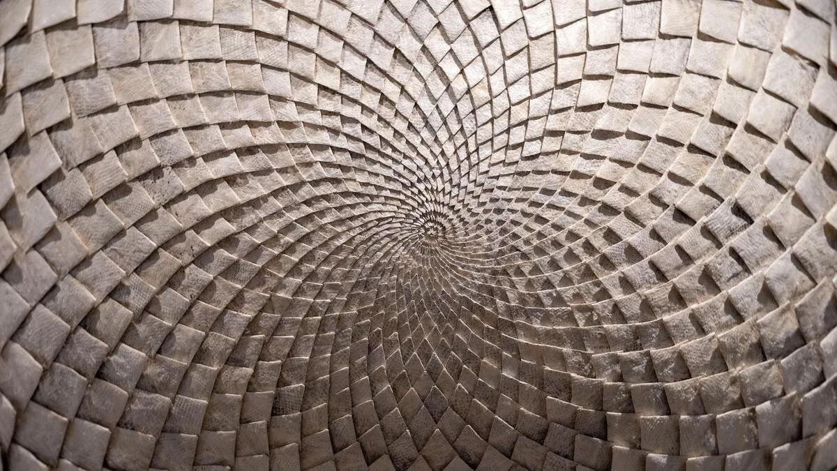  Detalj Hemisfære I (2012) av Solveig Ovanger. Foto: NNKM/Kjetil Rydland 