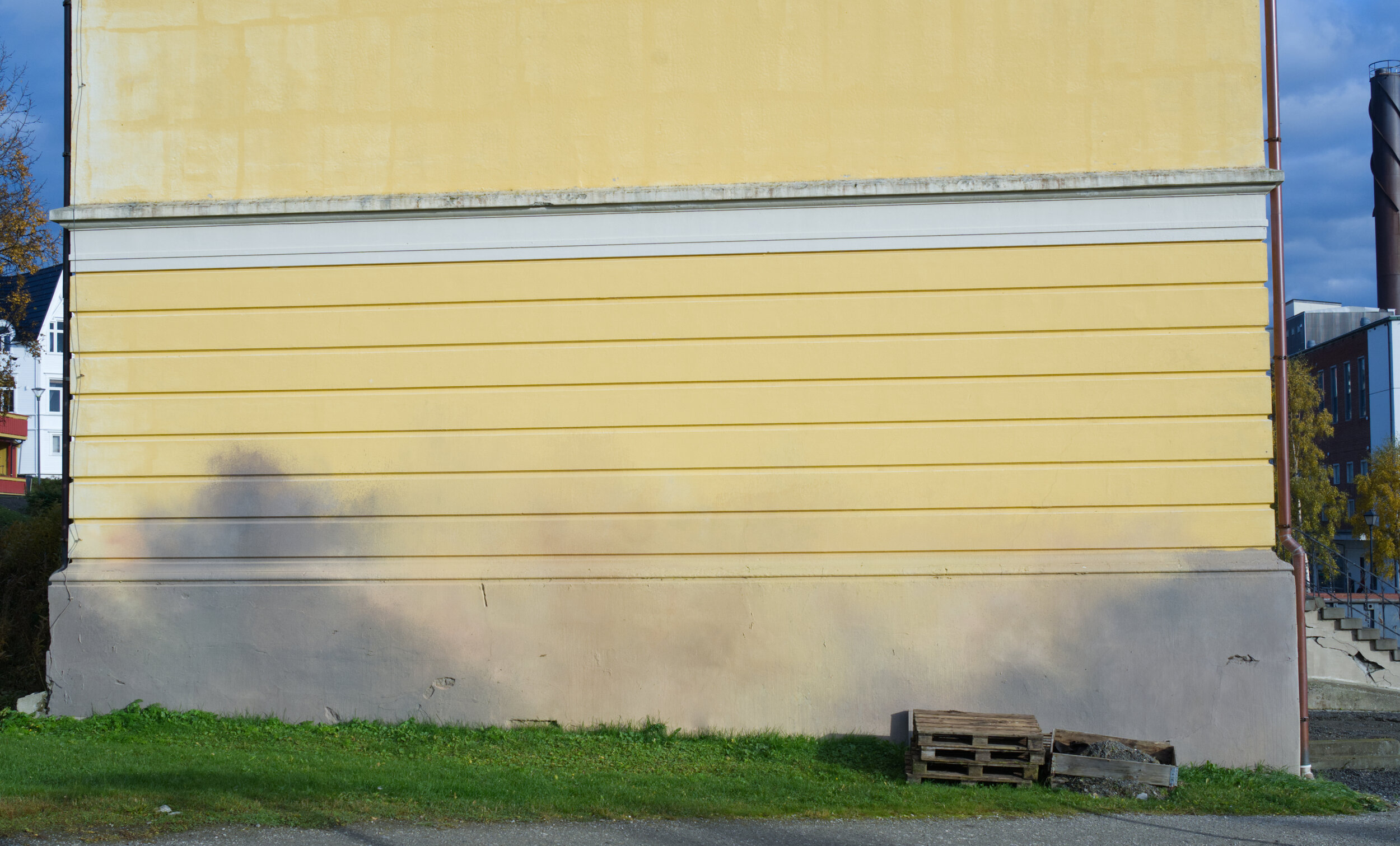  Anemoia (2020). Veggmaleri av André Enger Aas Foto: Tromsø Kunstforening/Vsevolod Kovalevskij 