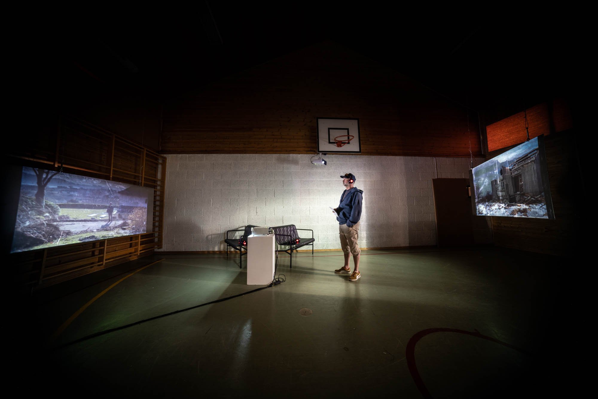   En Skuespillers Arbeid Med Seg Selv,  two channel video by Gustav O Gunvaldsen, installed in the Gym room at the old  primary school in Kabelvåg, Lofoten which was the location for the NKFS degree show 2022. Photo by NKFS. 