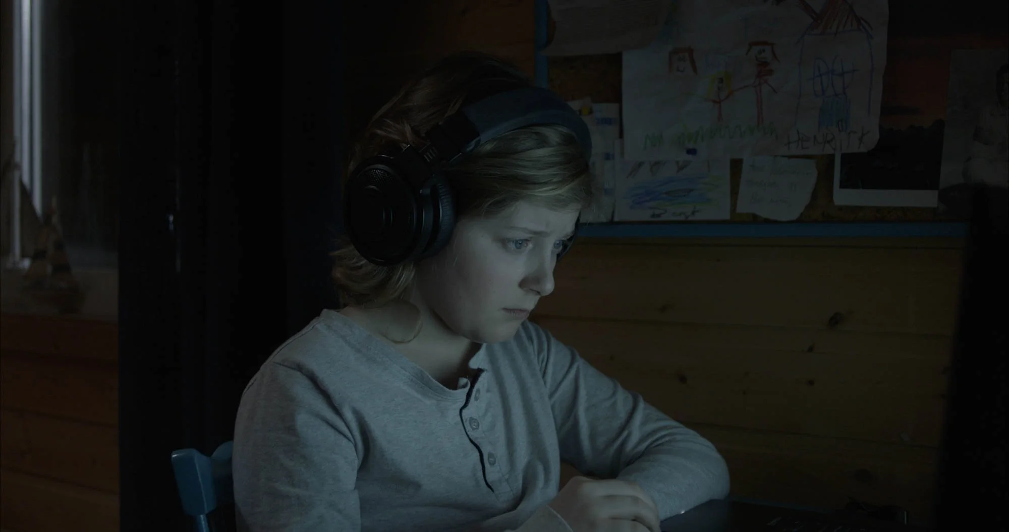  Still from  Vold,  video (23 min) by Emil Engesnes Braathen. 