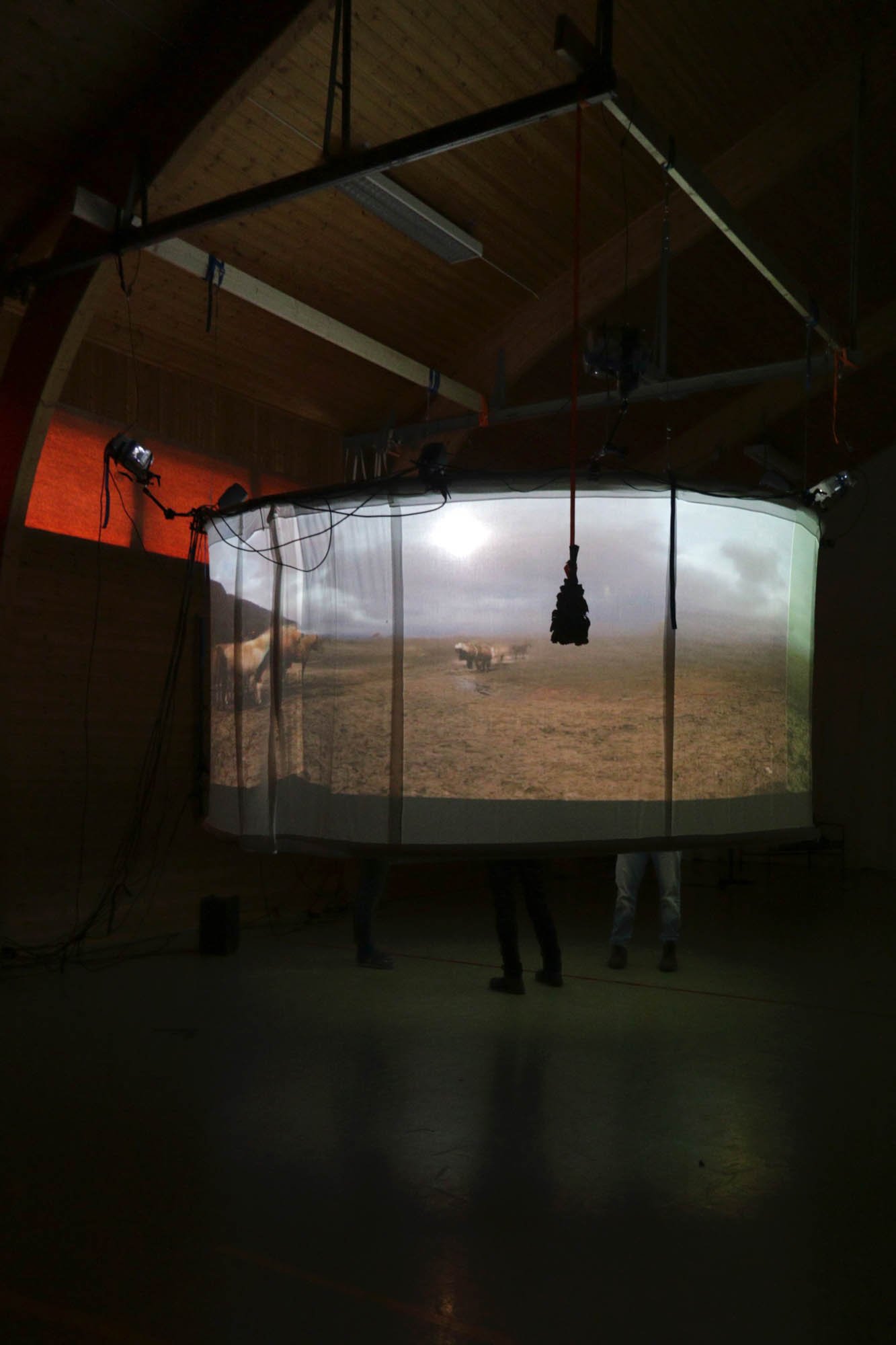   Uten tittel  by David Bohl Andersen og Sunniva Trømborg, 360 video (49 min), installation with 5.1. surround sound. Photo by NKFS.  