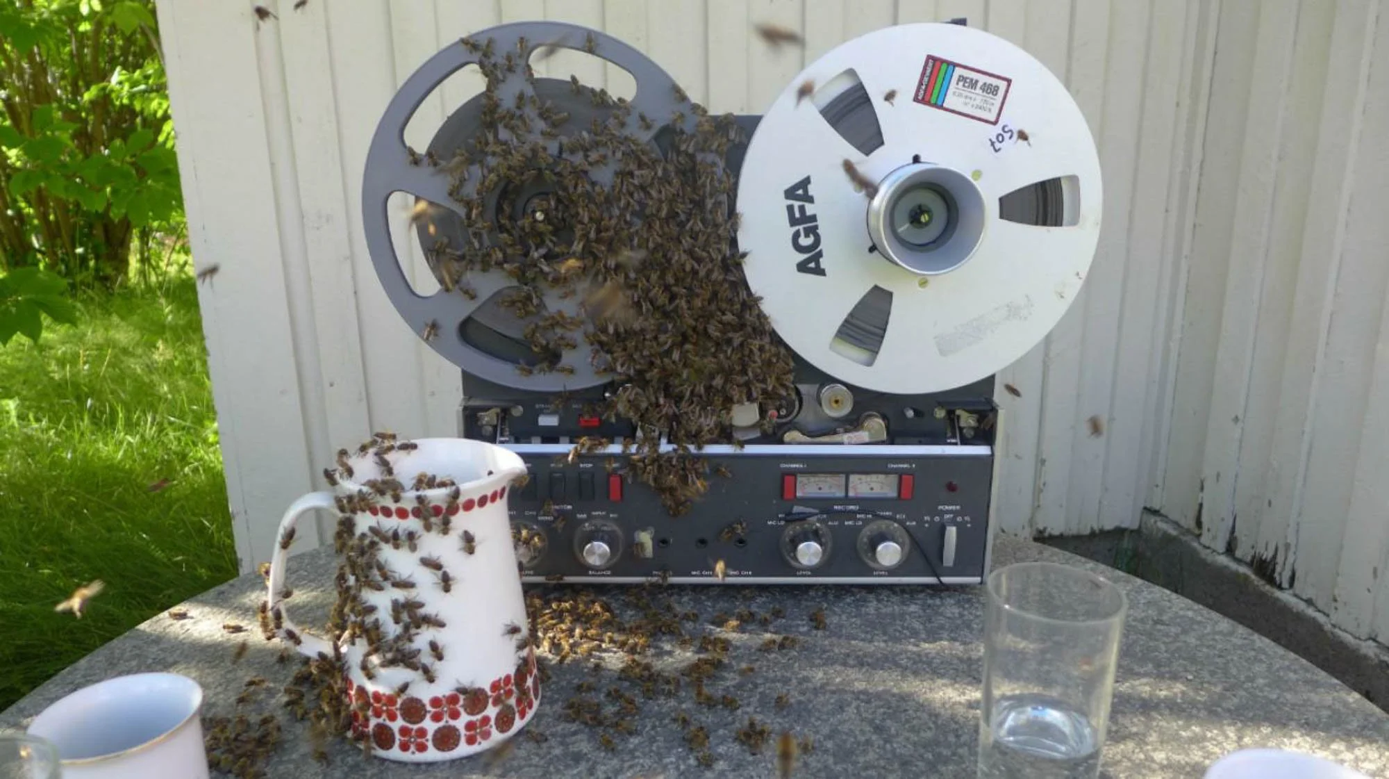  Stillbilde fra  On top of the world  (2014), video av Svein Flygari Johansen.  