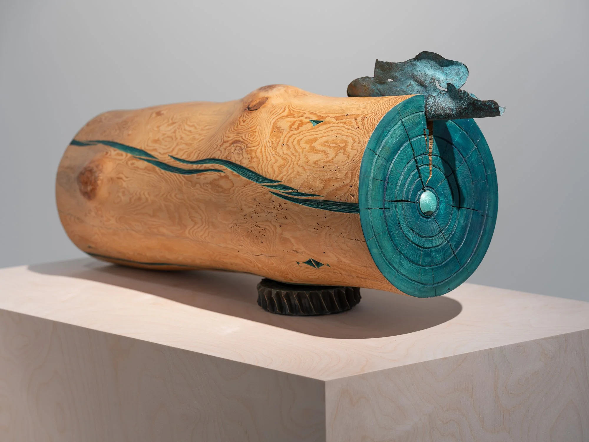   Den tunge samtalen om vennskap og kobbe r (2020) av Ingunn Utsi. Foto: Nordnorsk Kunstmuseum / Kim G. Skytte 